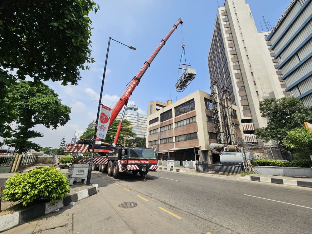 CHILLER REPLACEMENT ON HIGH-RISE BUILDING